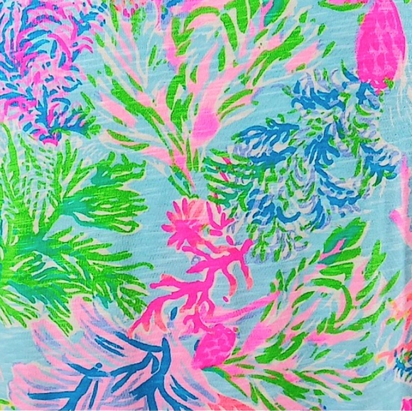 Lilly Pulitzer Etta V-neck Top in Celestial Blue Cay To My Heart - Picture 3 of 11